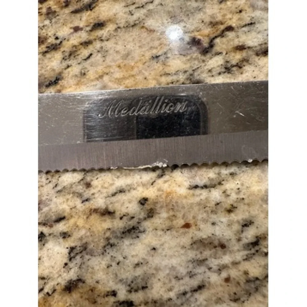 Vintage‎ Medallion Serrated Edge Butcher Knife Stainless Steel Japan Wood Handle